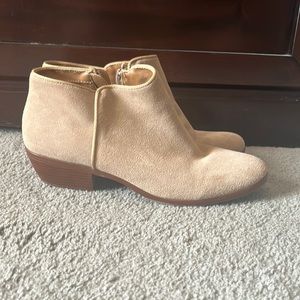 Women’s size 12 tan bootie